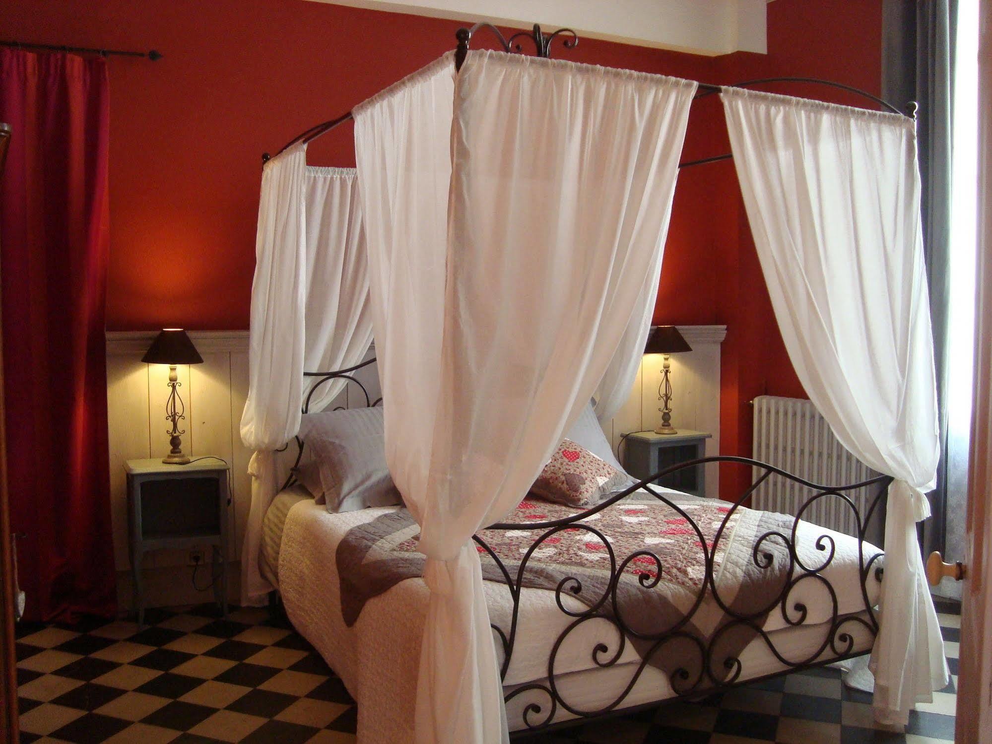 Bed And Breakfast Au Soleil Marsillargues ภายนอก รูปภาพ