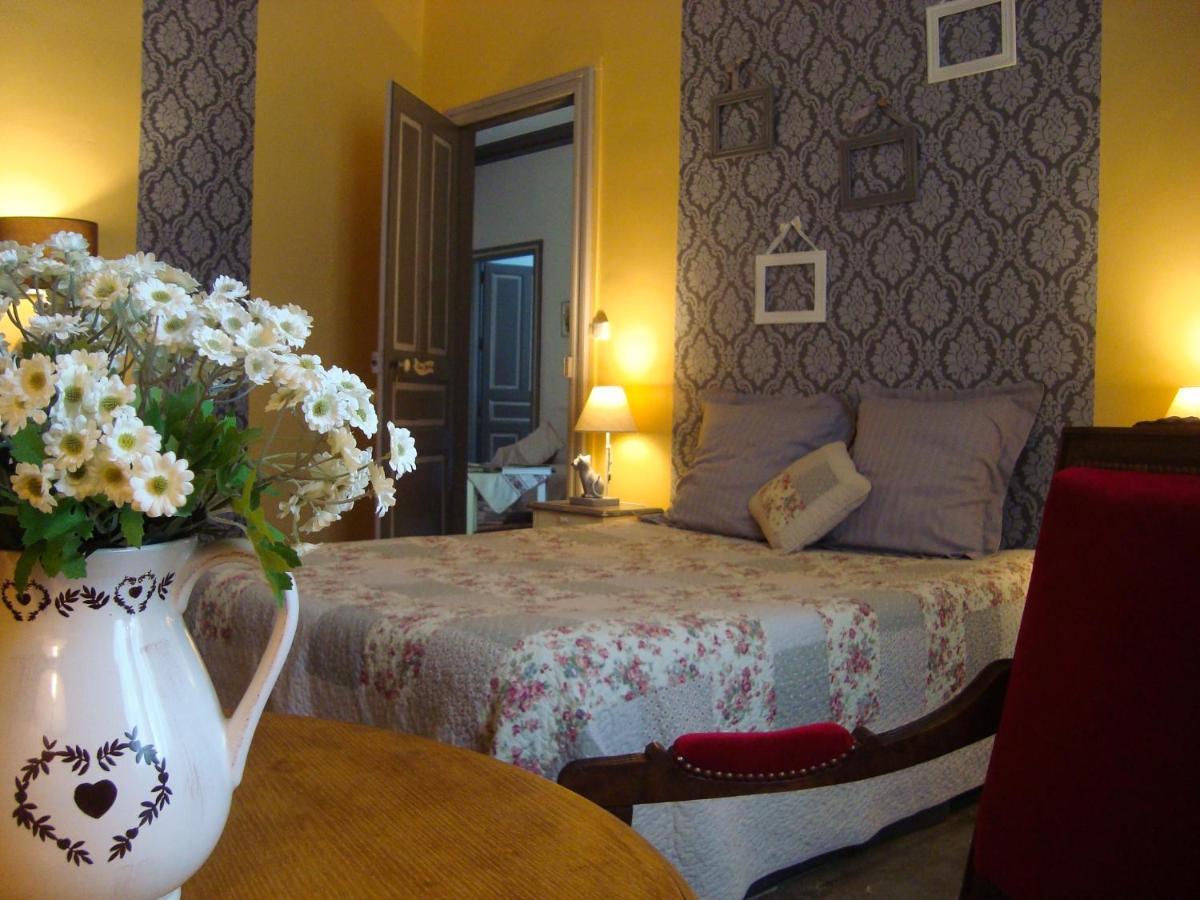 Bed And Breakfast Au Soleil Marsillargues ภายนอก รูปภาพ