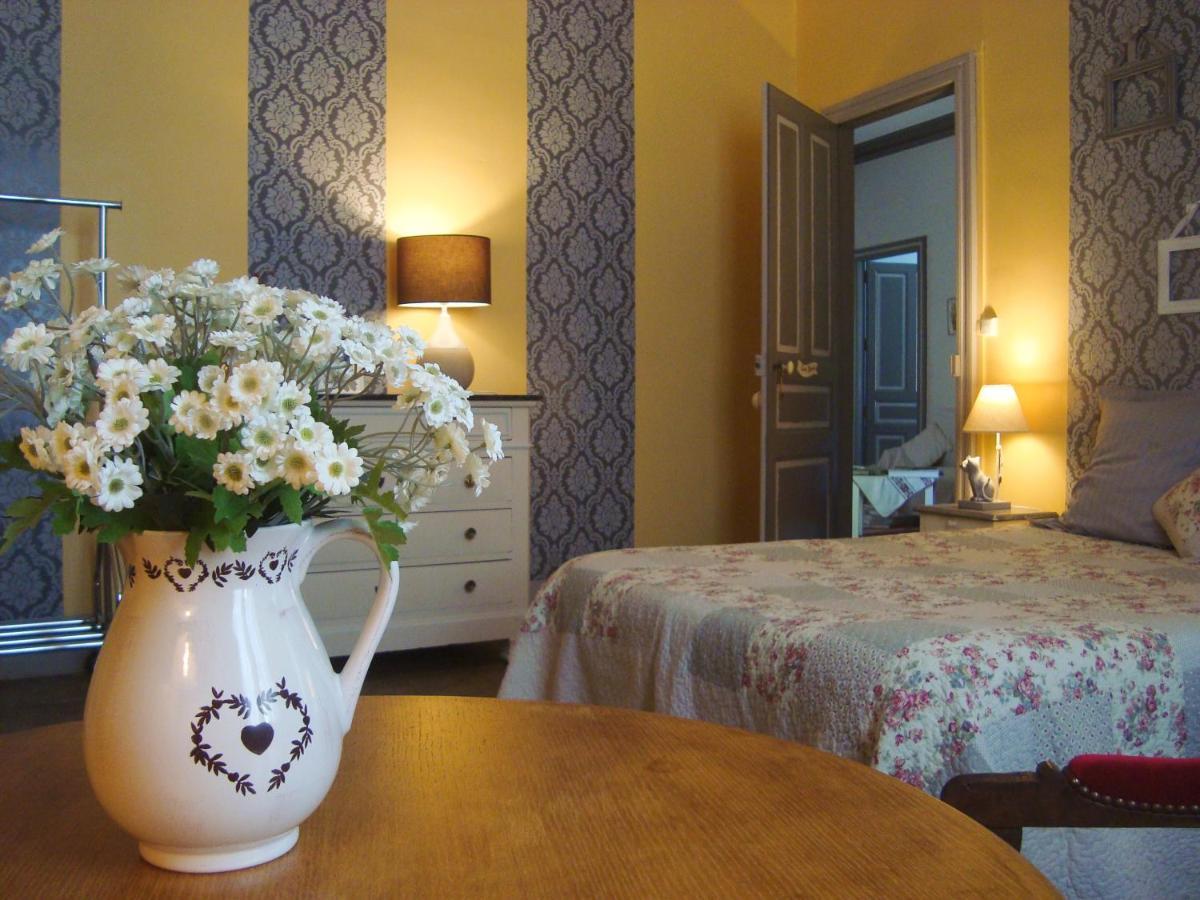 Bed And Breakfast Au Soleil Marsillargues ภายนอก รูปภาพ